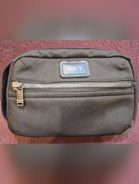 TUMI Alpha Bravo Small Nylon Toiletry Kit Multi Zipper/Pockets Pre-owned Black